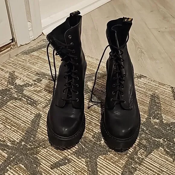 Closing Closet! KENDRA WOMEN'S LEATHER HEELED BOOTS - Picture 2 of 5